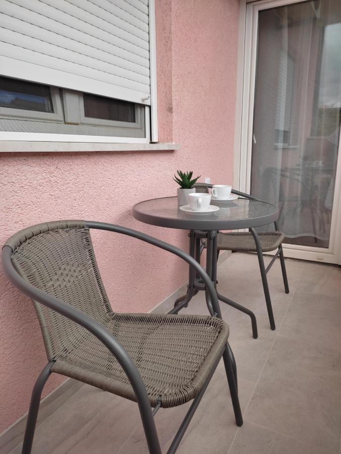 Apartman Petra Каштела Экстерьер фото