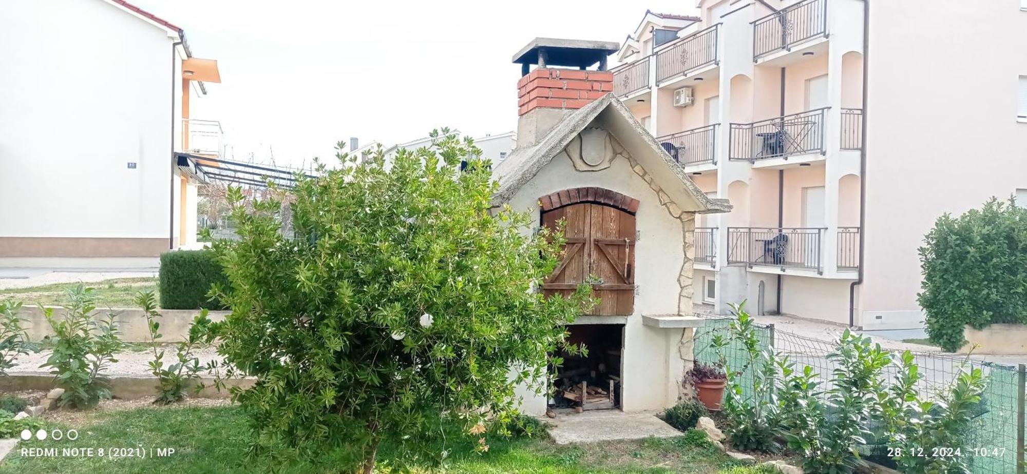 Apartman Petra Каштела Экстерьер фото